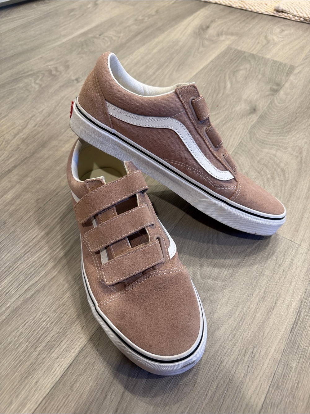 Vans Old Skool Suede Velcro Sneakers
